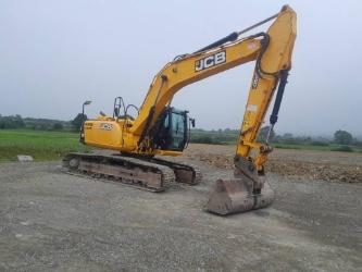 JCB JS 220