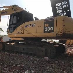 Komatsu 300