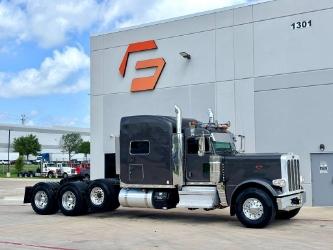 Peterbilt 389