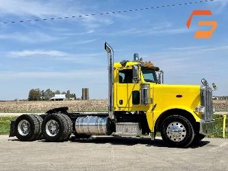 Peterbilt 389