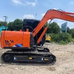 Hitachi ZX 70