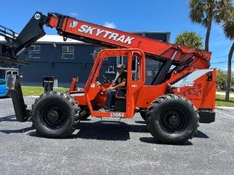 JLG 10054