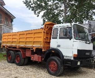 Iveco 330-26