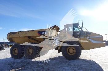 CAT 740