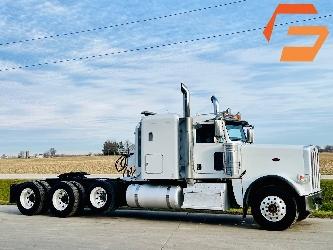 Peterbilt 388