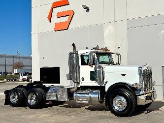 Peterbilt 389