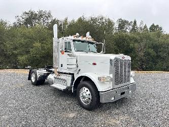 Peterbilt 389