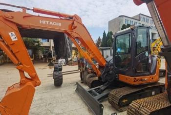 Hitachi ZX 65
