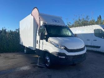 Iveco 35C 15