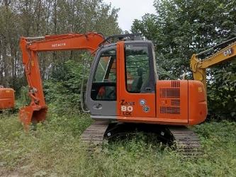 Hitachi ZX 80