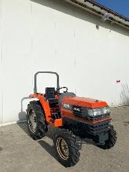 Kubota GT26