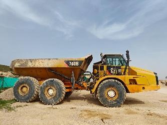 CAT 740B