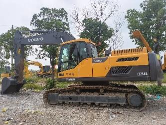 Volvo EC250D