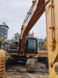 CAT 323D