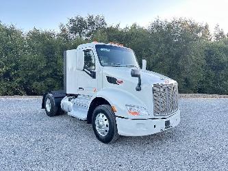 Peterbilt 579