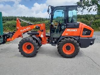 Kubota R 090