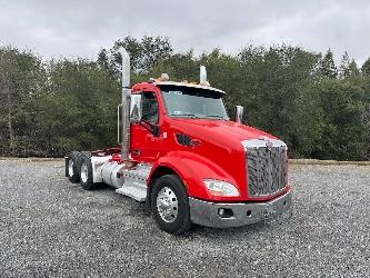 Peterbilt 579