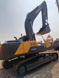 Volvo EC 240