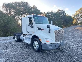 Peterbilt 579