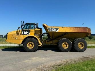 CAT 740B