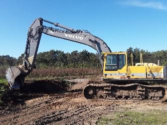 Volvo EC 390