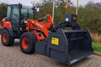 Kubota R 090