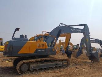 Volvo EC 220