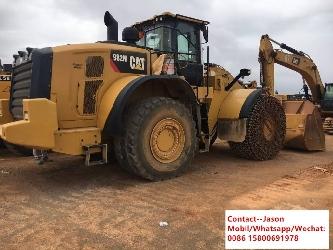 CAT 982 M