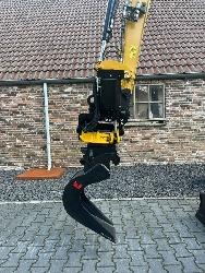 Engcon EC 204