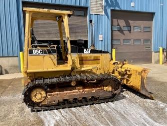 CAT D 5 C