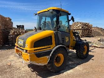 JCB 406