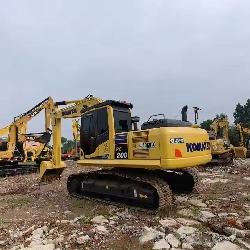 Komatsu PC200