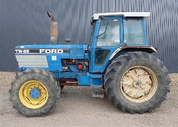 Ford TW25