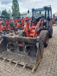 Kubota R 082