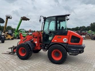 Kubota R 090