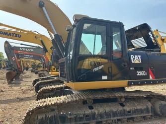 CAT 326
