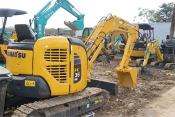 Komatsu pc35