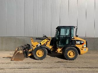 CAT 906 M