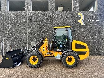 JCB 407