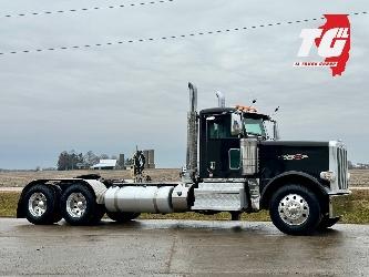 Peterbilt 389