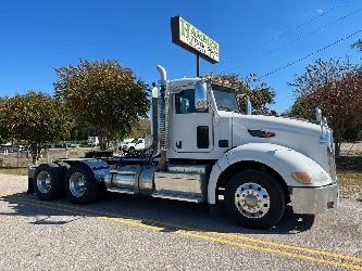 Peterbilt 386