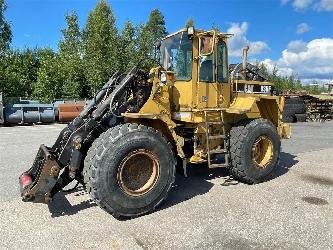 CAT 936F