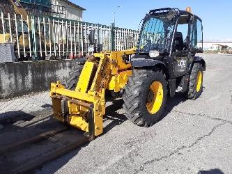 JCB 541-70