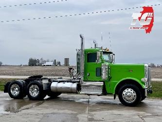 Peterbilt 389