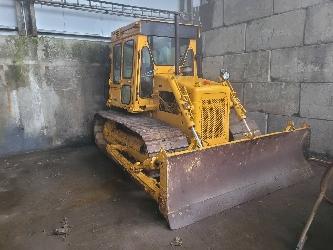 CAT D 4