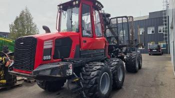Komatsu 855