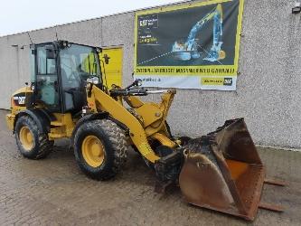 CAT 908M