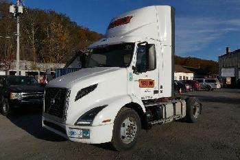 Volvo VNR