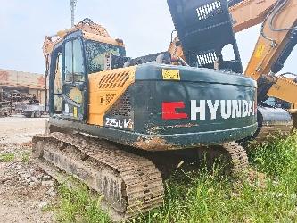 Hyundai R225