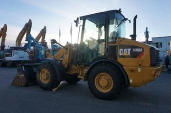 CAT 906M